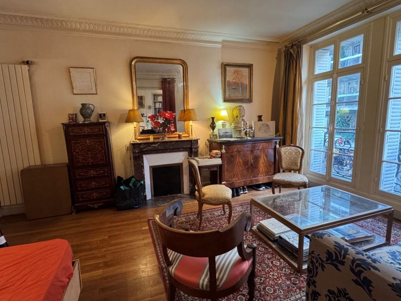PARIS 7 – Saint-Do  –  Vente Nue-Pro  - H 72 ans  100 m² - Photo 2