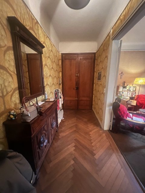 Place Rodin 75016, 7p 178m² occupé femme 87 ans
