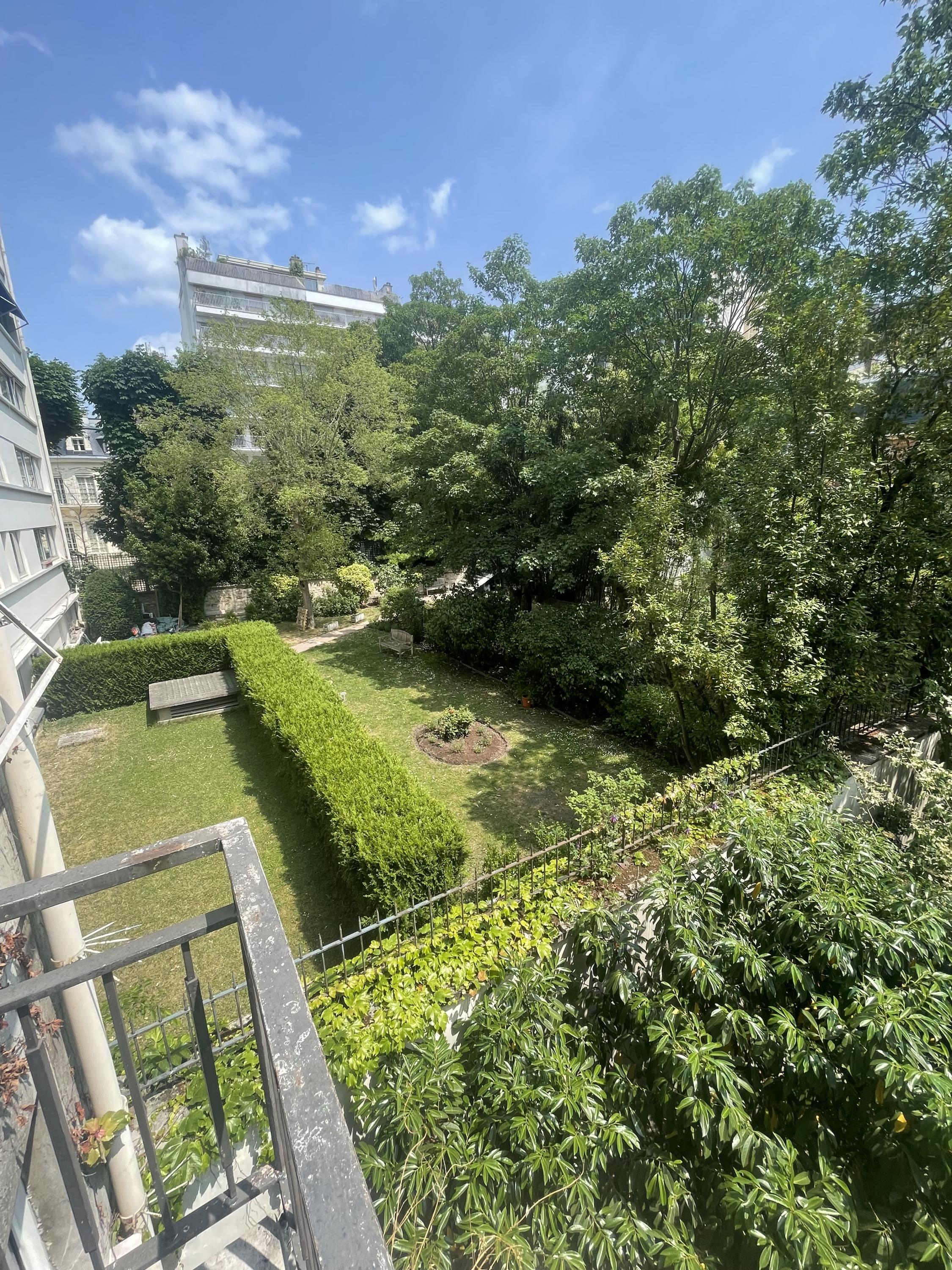 Pompe 75016 studio 35m² occupé femme 84 ans 298.000€ - Photo 2