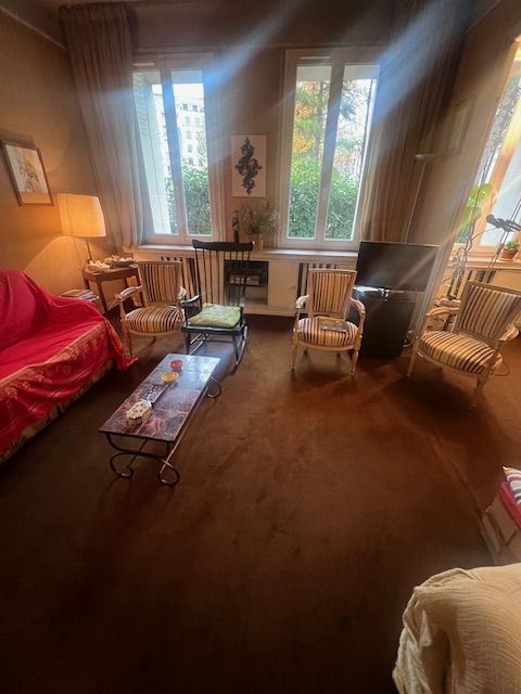 Place Rodin 75016, 7p 178m² occupé femme 87 ans - Photo 2