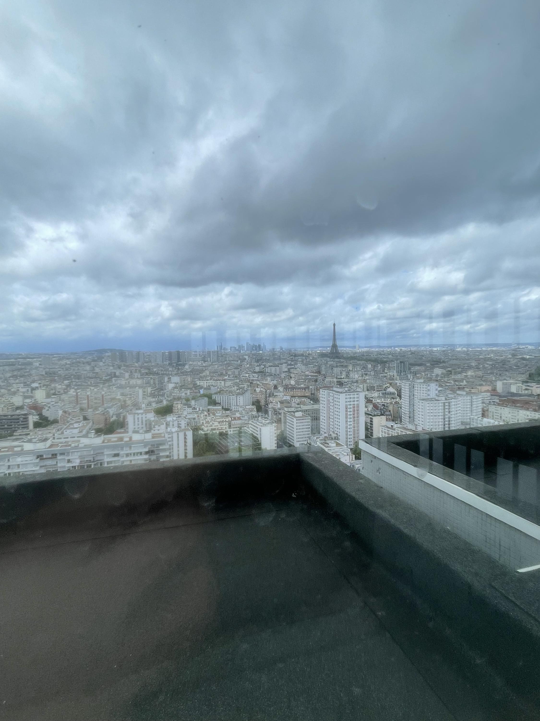 2p 50m²  avec piscine occupé homme 71 ans  Paris 15ème - Photo 2